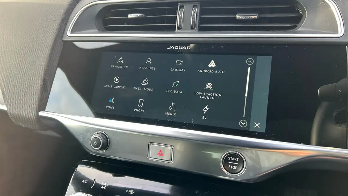 2023-jaguar-i-pace-ev400-r-dynamic-hse-black-big-25