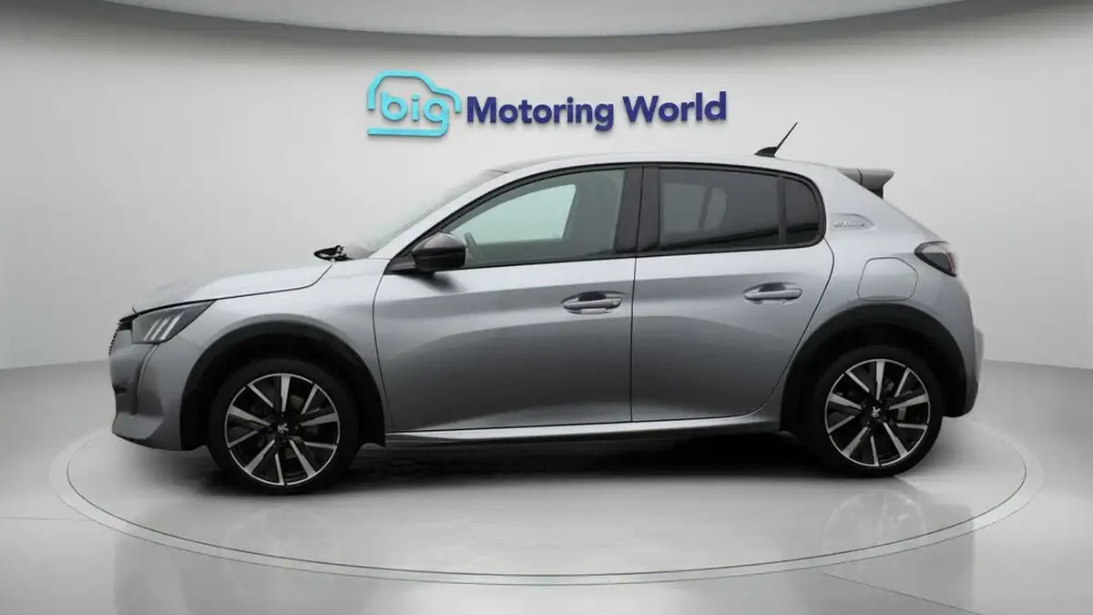 2020-peugeot-208-12-puretech-gt-line-100bhp-eat8-big-4