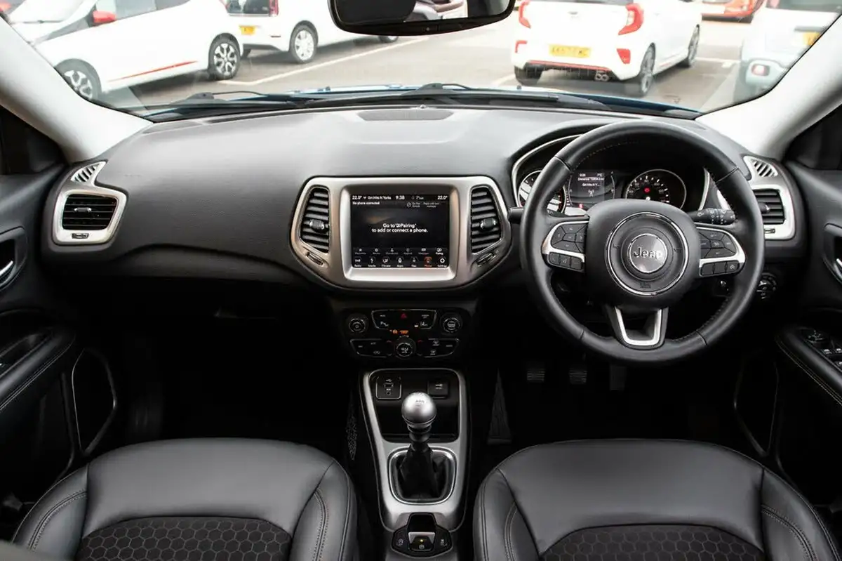2018-jeep-compass-14-multiair-ii-longitude-big-12