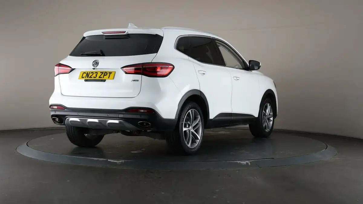 2023-mg-hs-15t-gdi-exclusive-162ps-dct-big-60