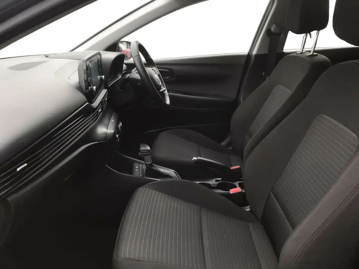 2023-hyundai-i20-10-t-gdi-se-connect-dct-big-9