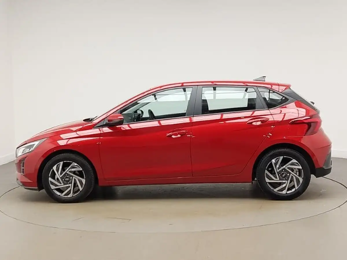 2024-hyundai-i20-10-t-gdi-advance-big-3