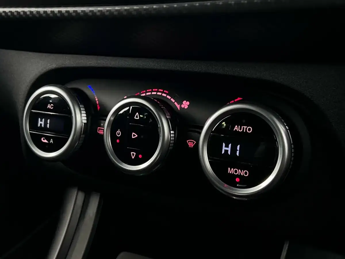 2019-alfa-romeo-giulietta-20jtdm-2-veloce-big-29