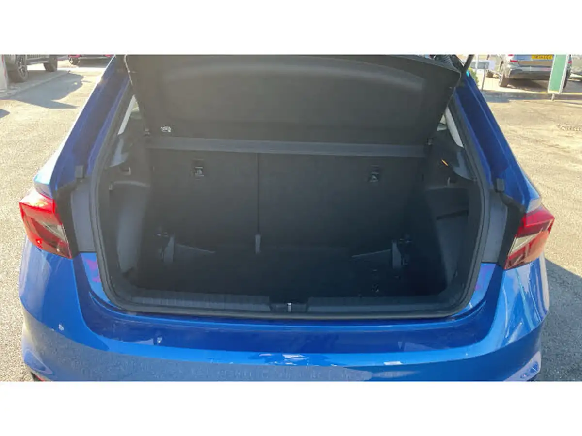 2025-skoda-fabia-10-tsi-design-edition-116ps-dsg-big-19