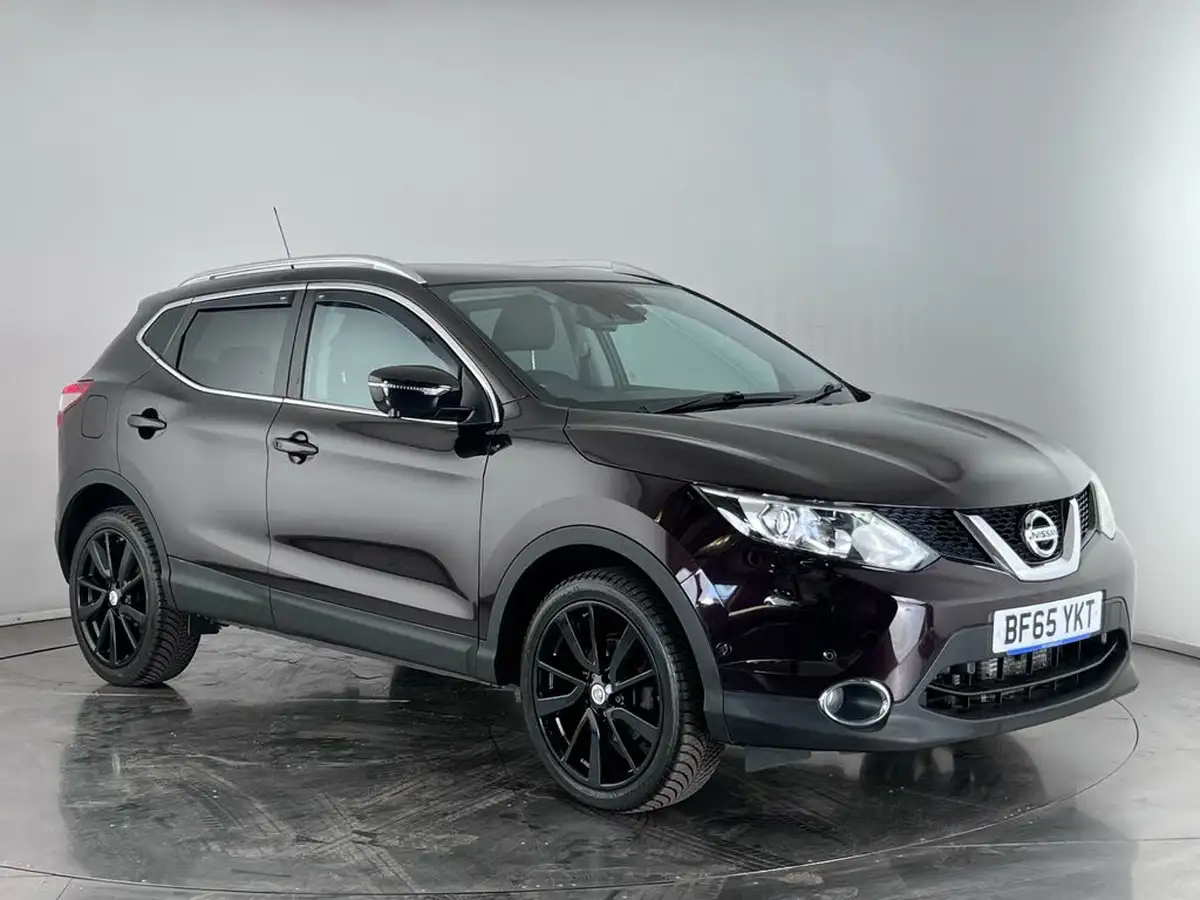 2015-nissan-qashqai-16dci-tekna-xtronic-cvt-big-0