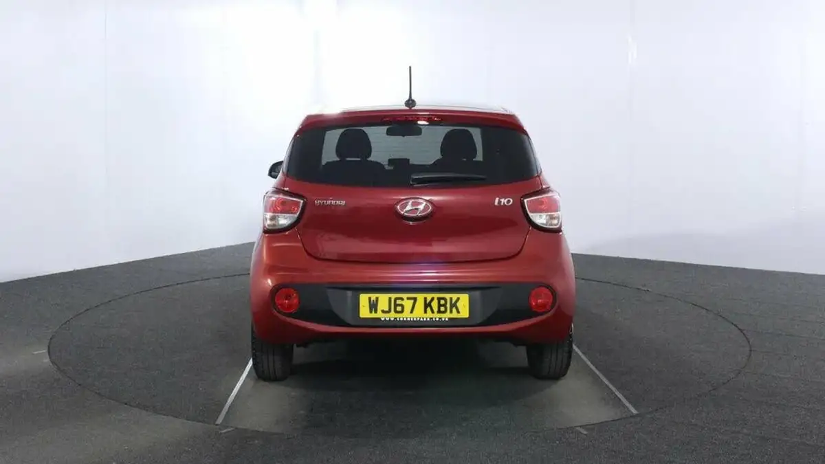 2017-hyundai-i10-12-premium-big-5