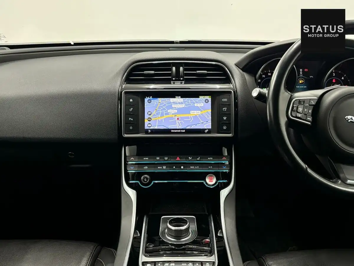 2016-jaguar-xe-20td-prestige-180ps-auto-big-14