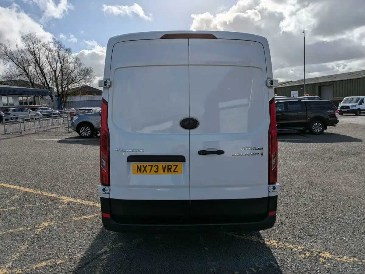 2023-maxus-deliver-9-big-5