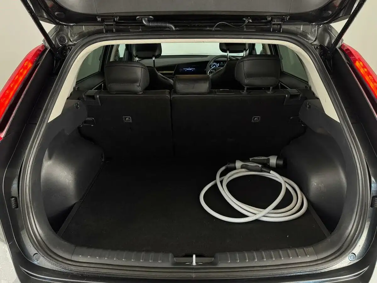 2022-kia-e-niro-ev-3-big-36