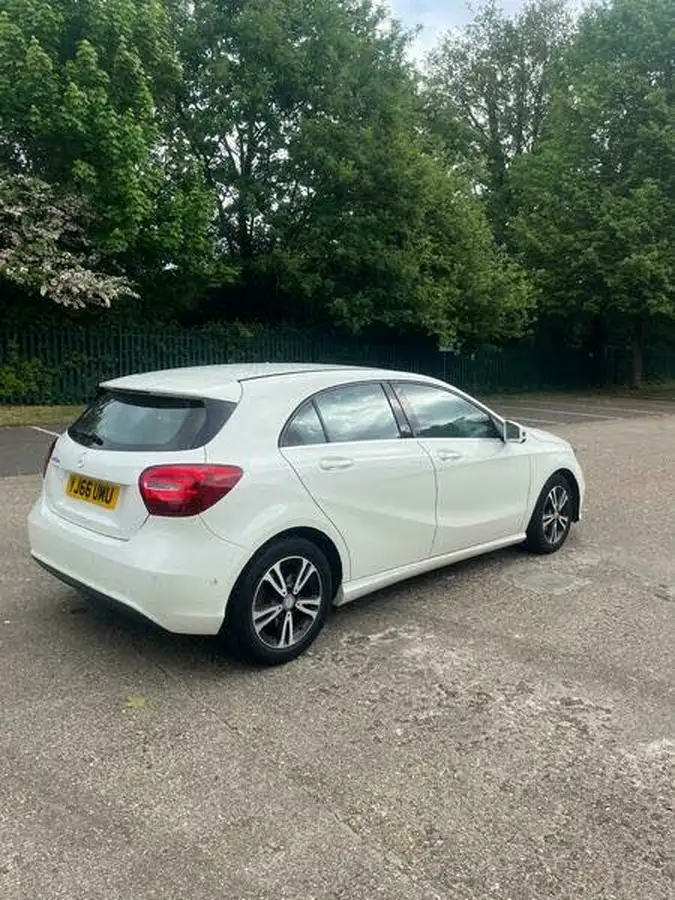 2016-mercedes-benz-a-class-21d-a200d-se-executivess-big-13