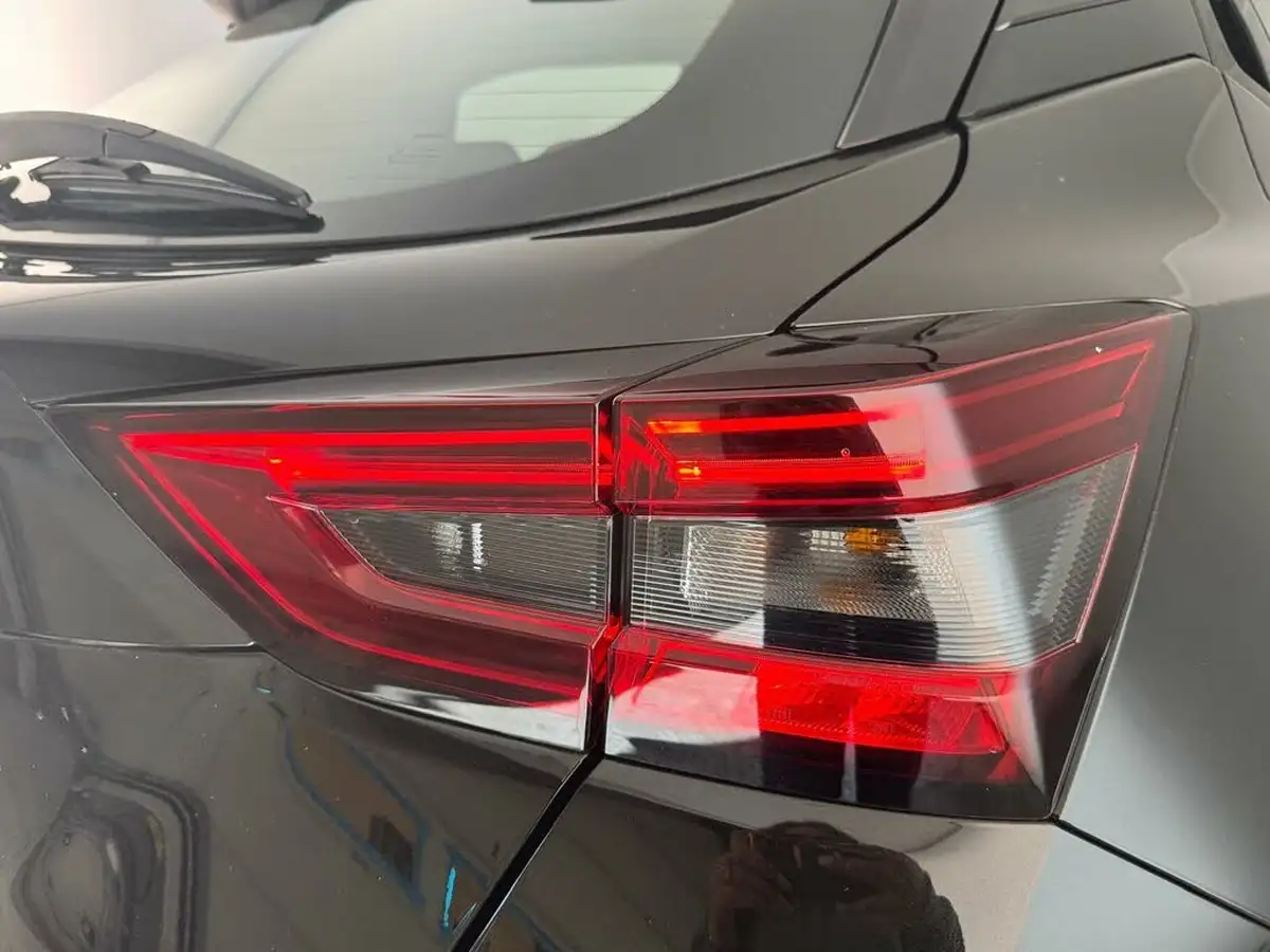 2022-nissan-juke-10-dig-t-acenta-big-29