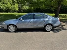 2010-volkswagen-passat-20td-highline-cr-140ps-saloon-4d-small-3