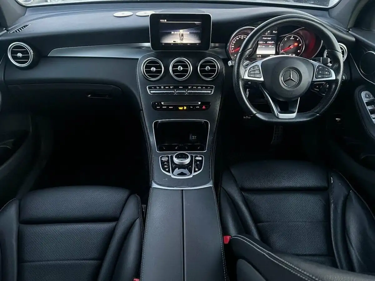 2017-mercedes-benz-glc-class-21d-glc250d-amg-line-ss-station-wagon-5d-big-9