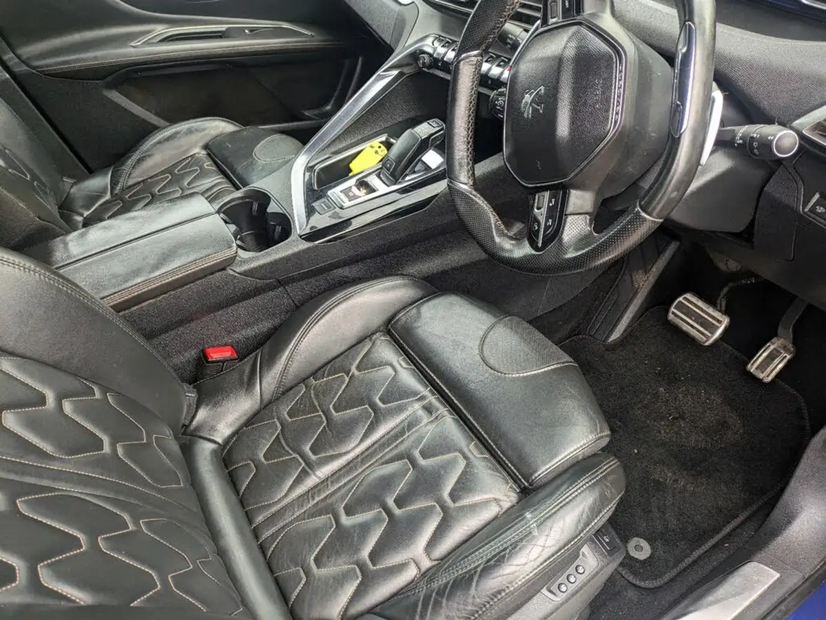 2017-peugeot-3008-suv-20-bluehdi-gt-big-22