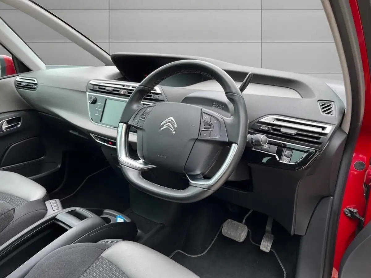 2018-citroen-c4-spacetourer-20bluehdi-flair-162ps-eat8-big-11