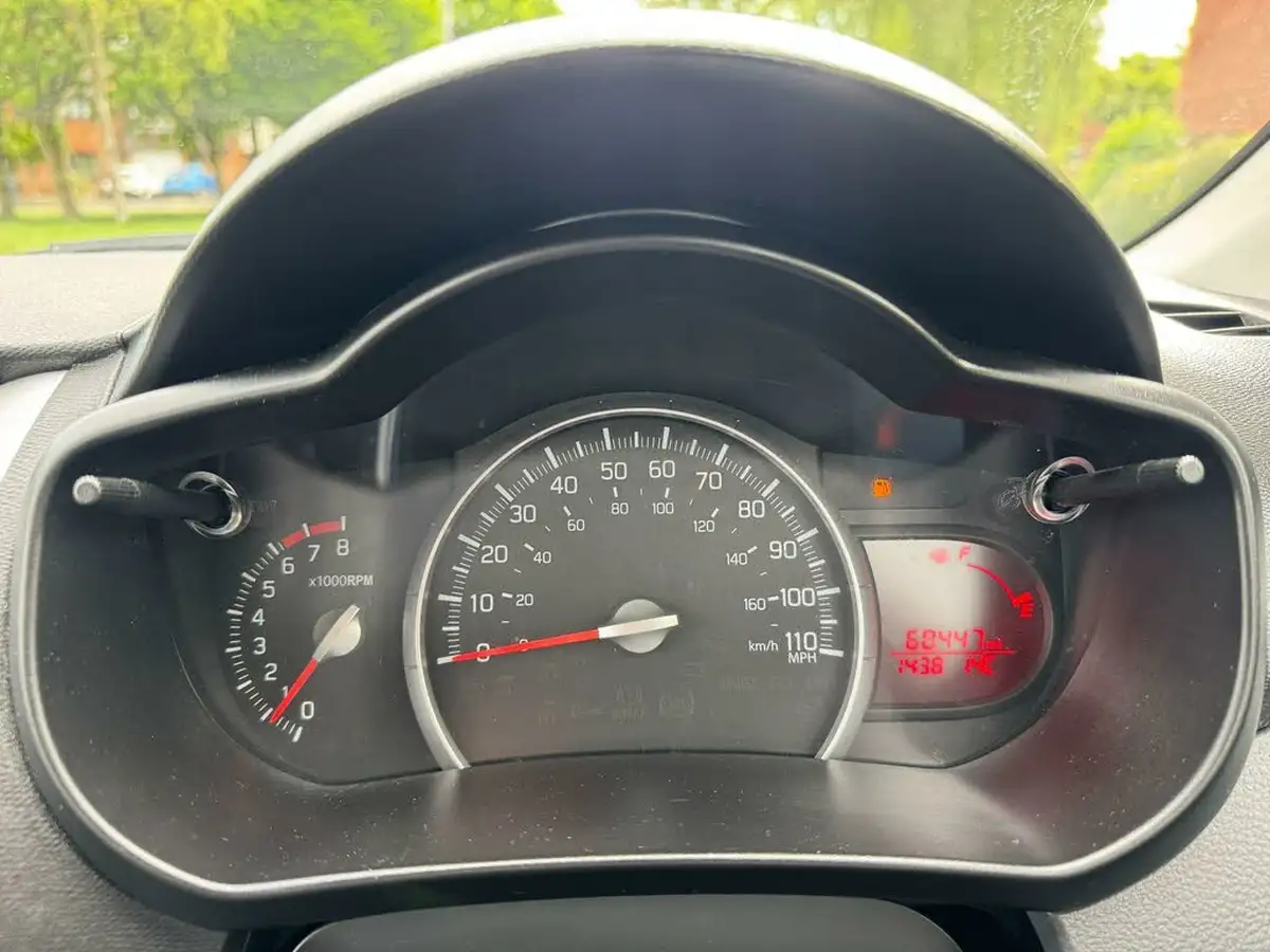 2017-suzuki-celerio-10-sz2-big-10