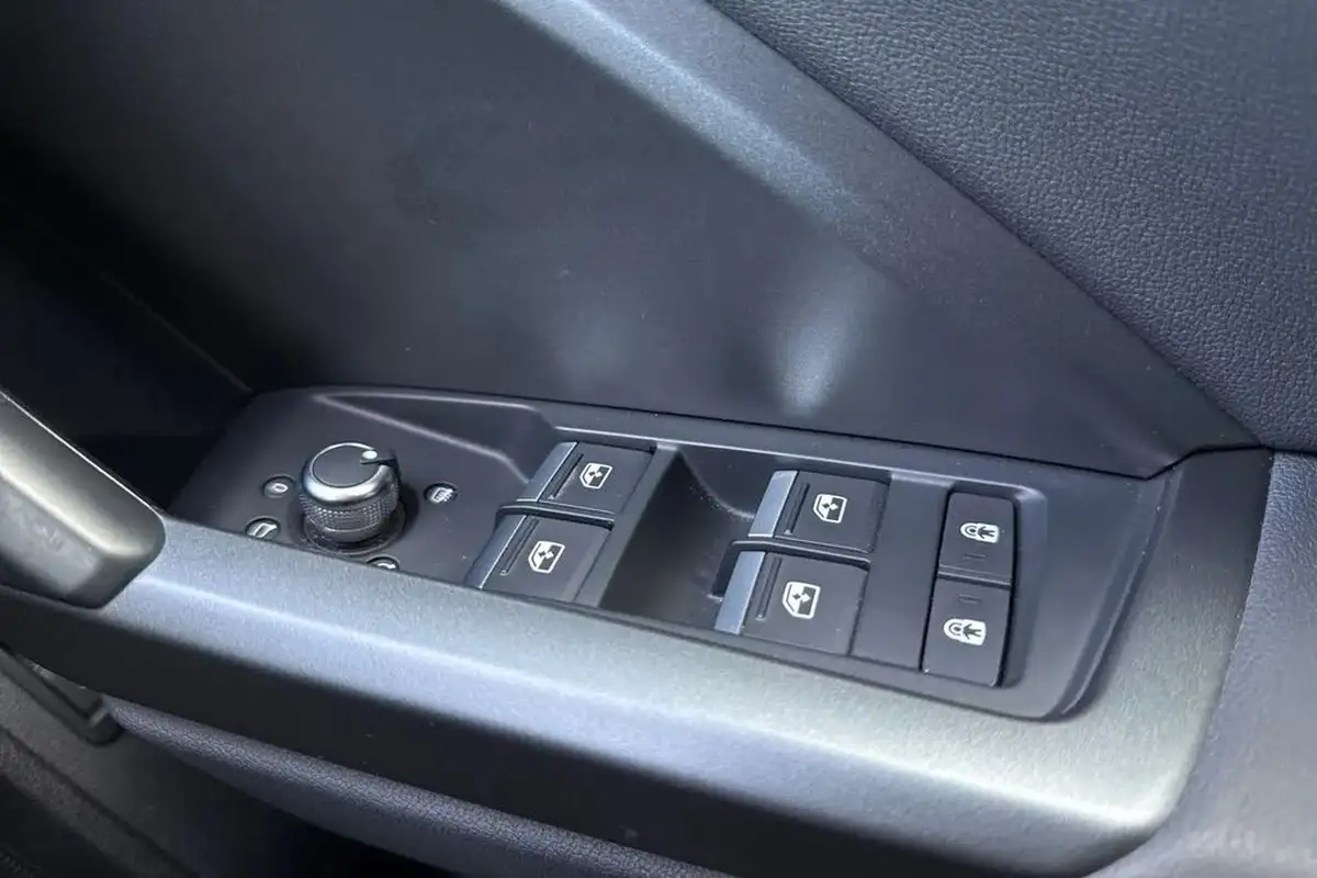 2020-audi-q3-15-35-tfsi-s-line-cod-station-wagon-tronic-big-58