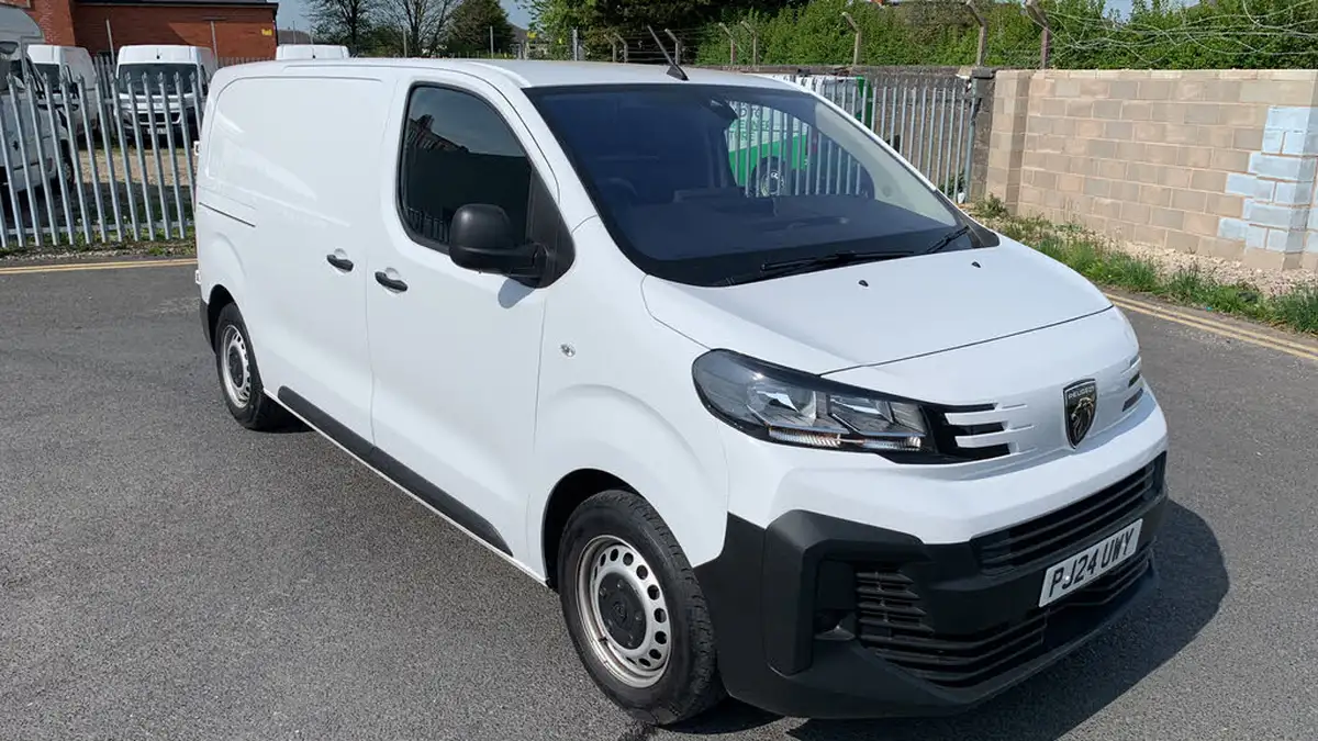 2024-peugeot-expert-20-bluehdi-professional-standard-panel-big-17