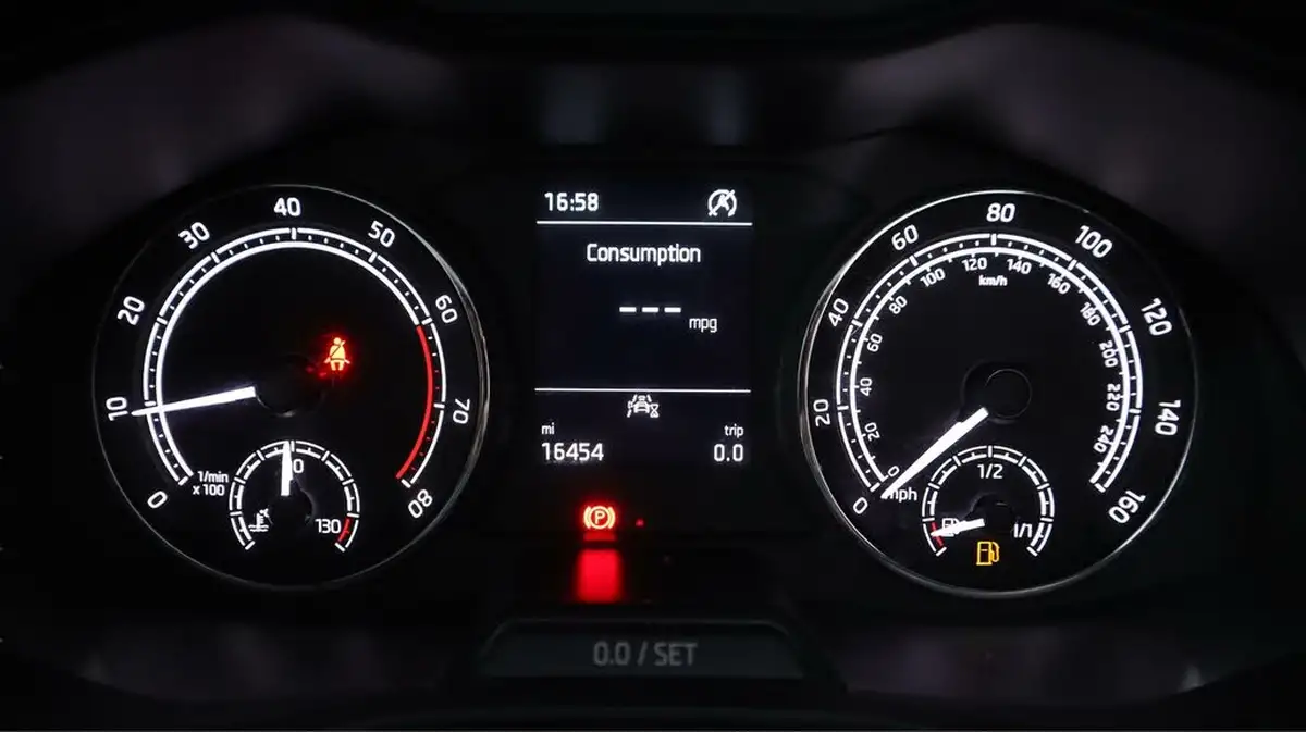 2021-skoda-kamiq-10-tsi-se-95ps-big-10