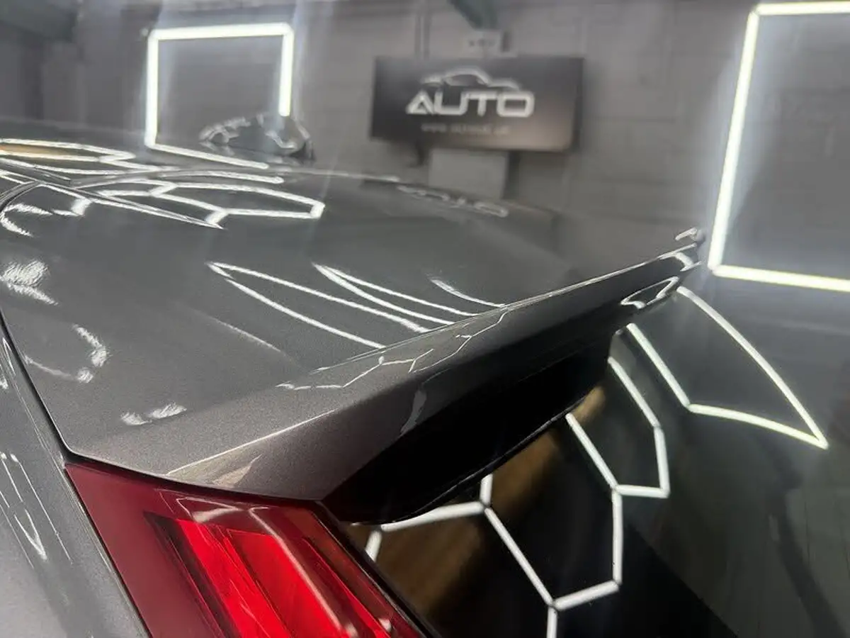 2016-volvo-v40-20td-d3-se-lux-big-8