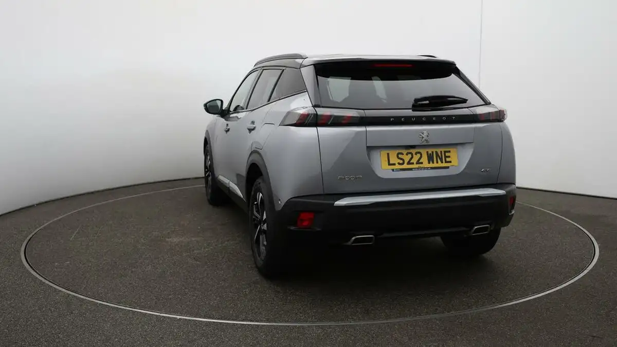 2022-peugeot-2008-suv-12-puretech-gt-big-52