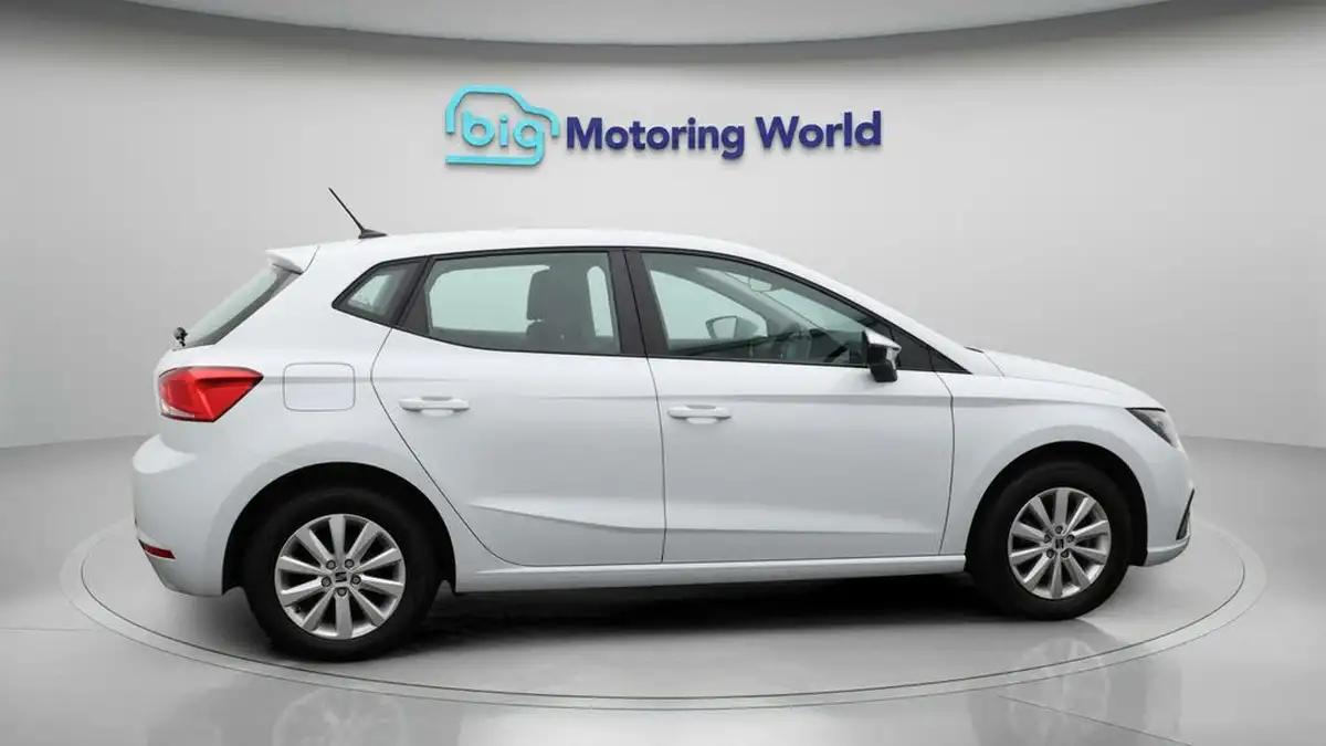 2023-seat-ibiza-10-mpi-se-big-8