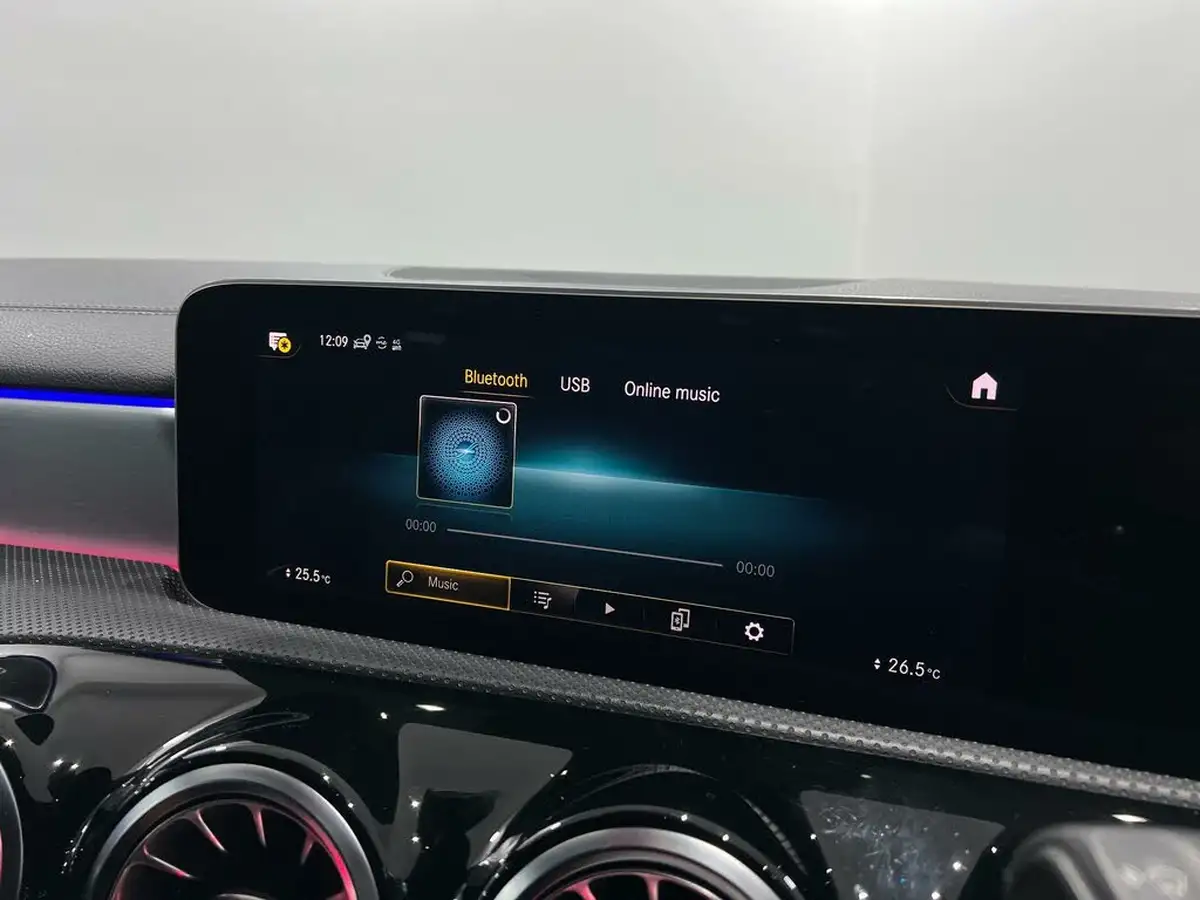 2019-mercedes-benz-cla-20-cla-220-amg-line-premium-coupe-4d-big-41