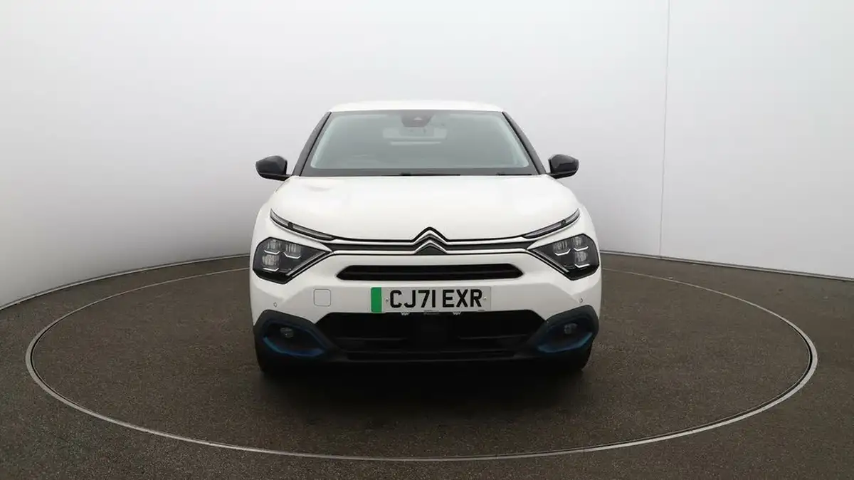 2022-citroen-c4-e-shine-big-33