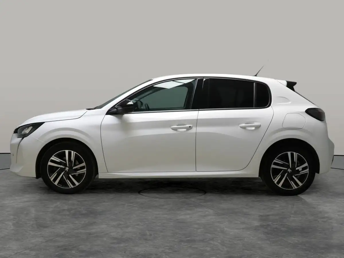 2023-peugeot-208-12-puretech-allure-premium-100ps-big-13