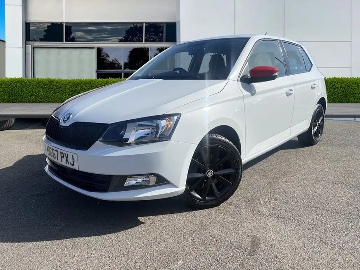 2017-skoda-fabia-10-tsi-redline-big-1