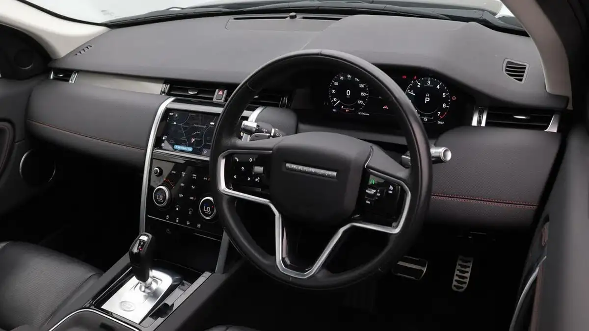 2021-land-rover-discovery-sport-15-p300e-r-dynamic-se-big-9