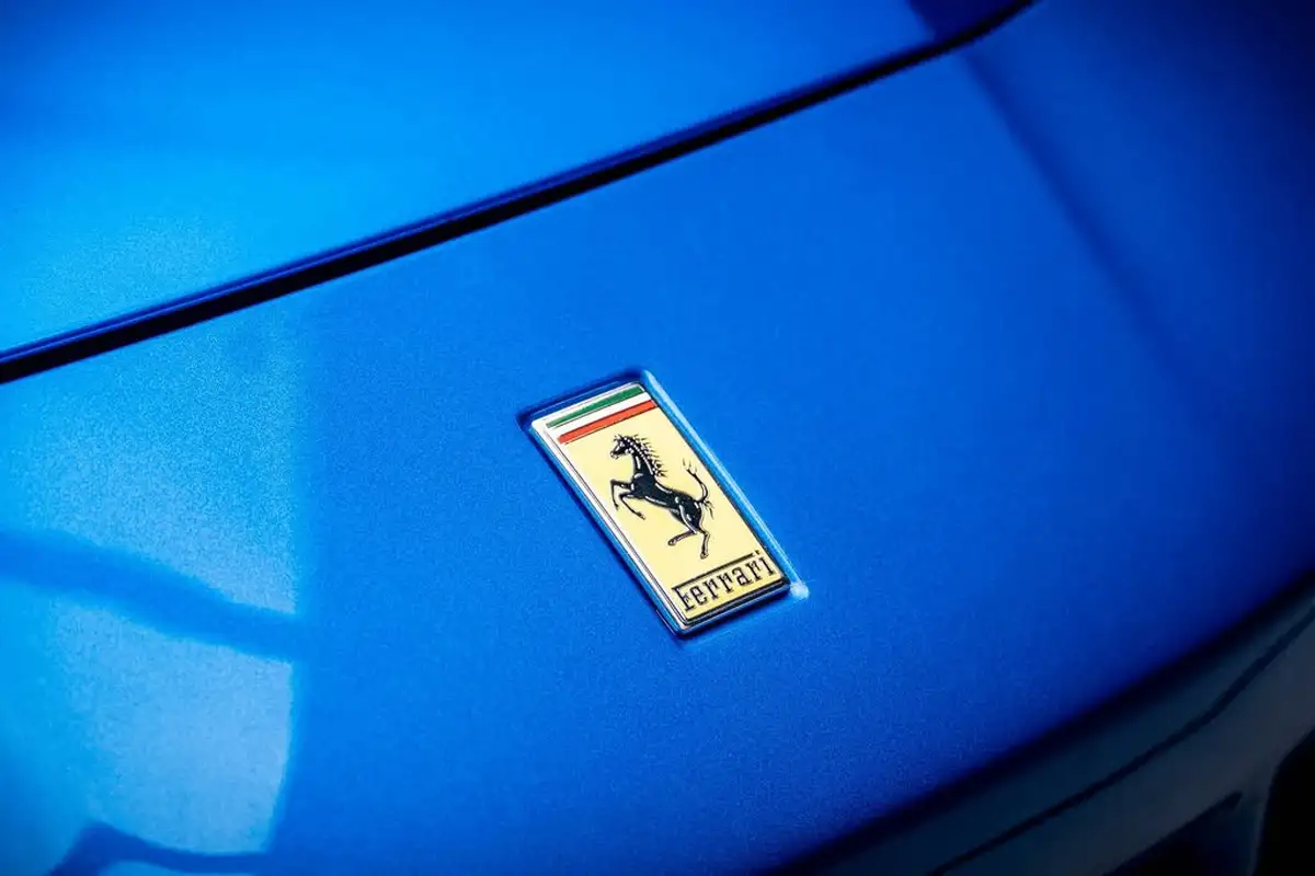 2017-ferrari-488-39-488-spider-big-11