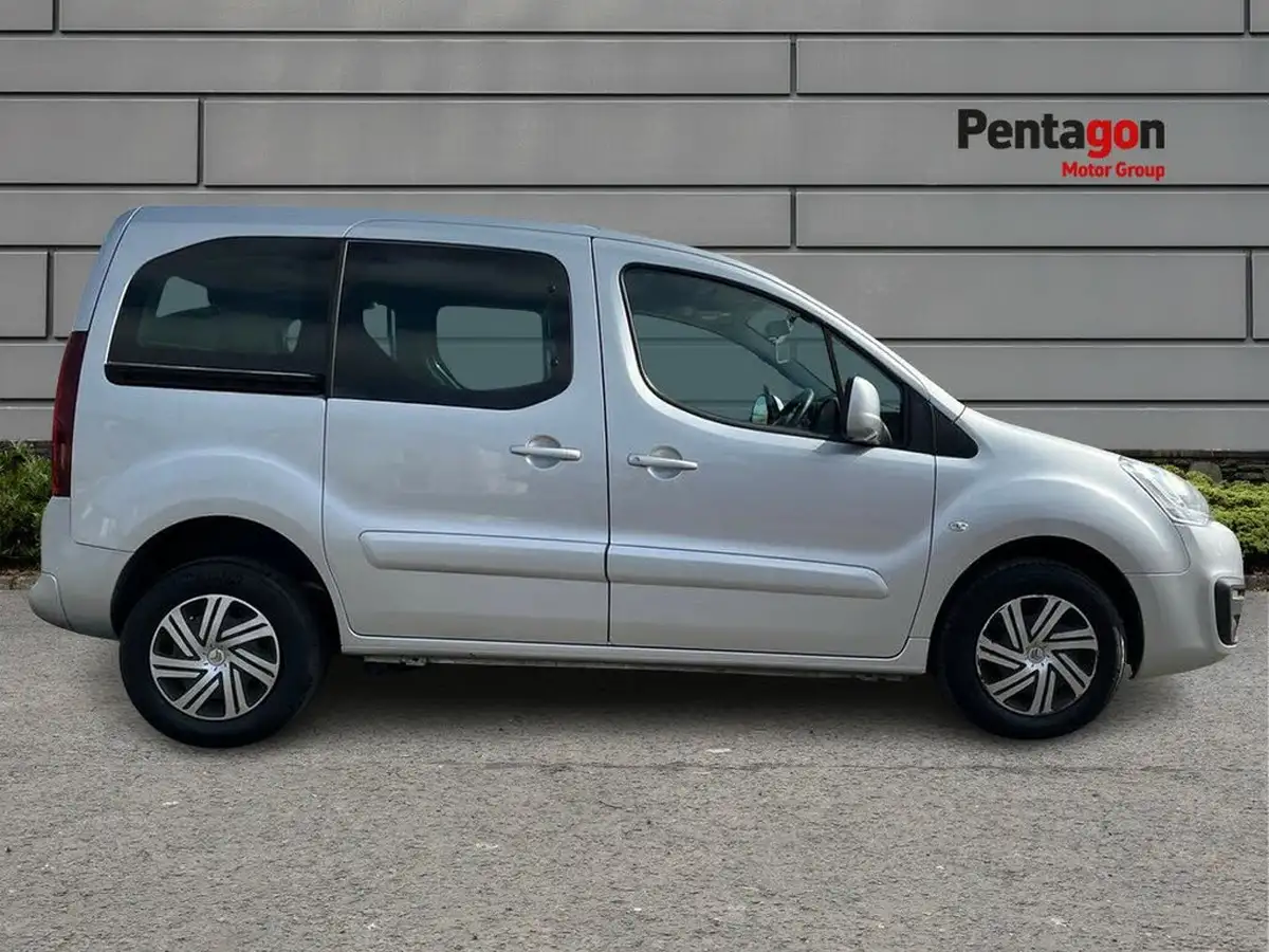 2018-citroen-berlingo-16bluehdi-multispace-feel-102ps-ss-etg6-big-10