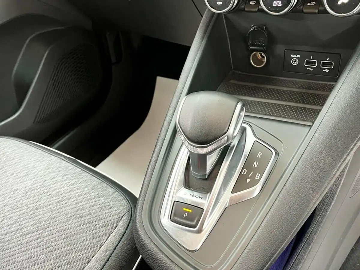 2021-renault-captur-16-e-tech-launch-edition-big-22