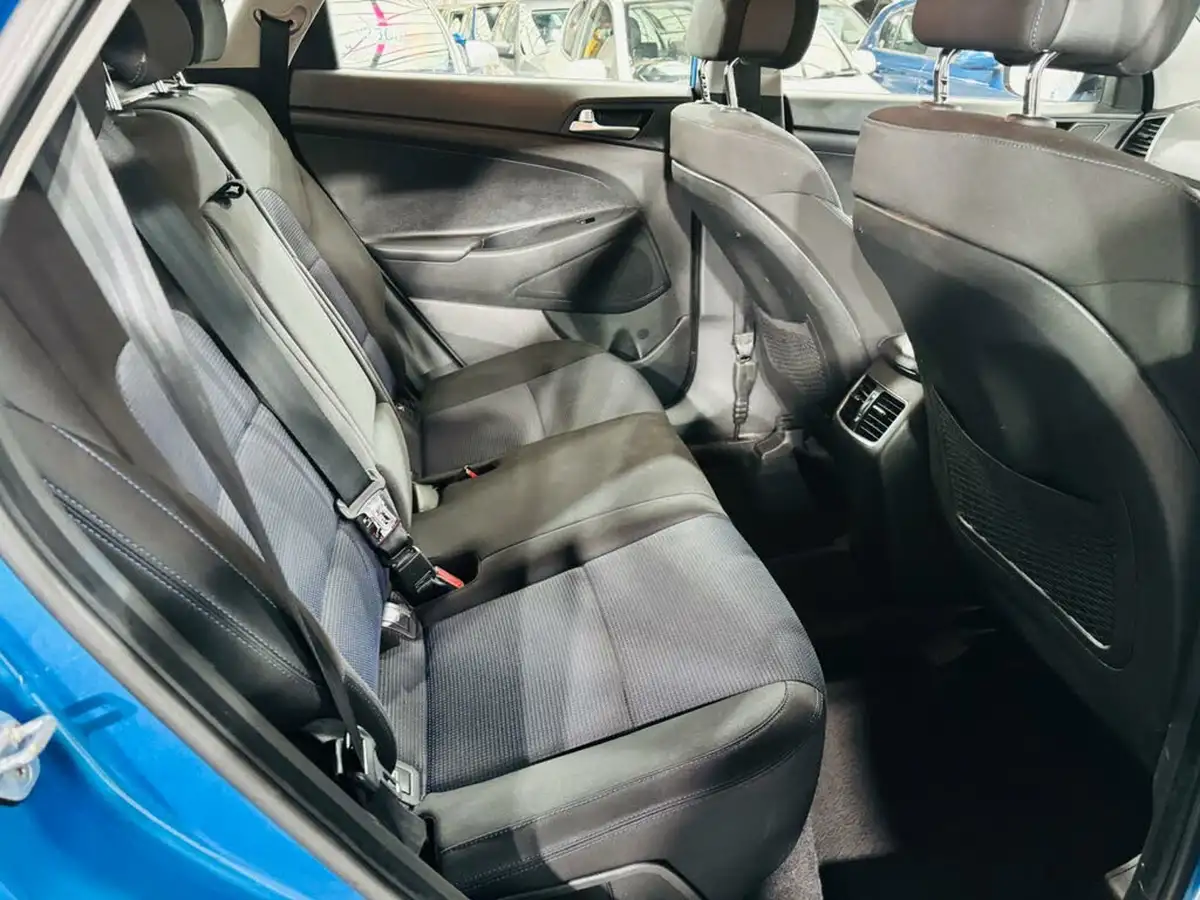 2017-hyundai-tucson-17crdi-blue-drive-se-nav-116ps-big-19