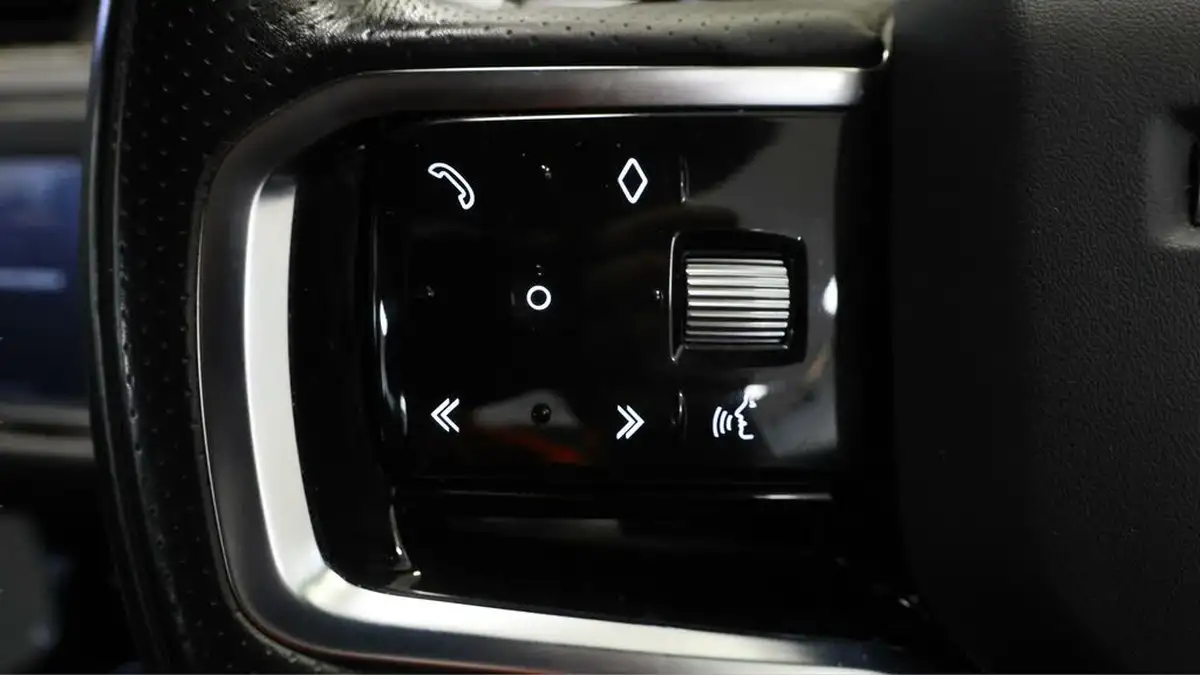 2021-land-rover-range-rover-evoque-20-d200-r-dynamic-s-big-21
