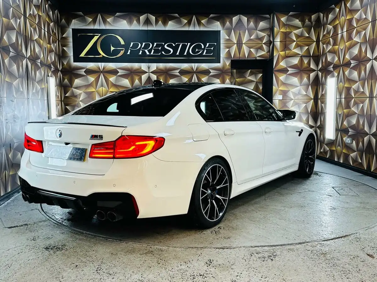 2019-bmw-5-series-44-m5-competition-big-40