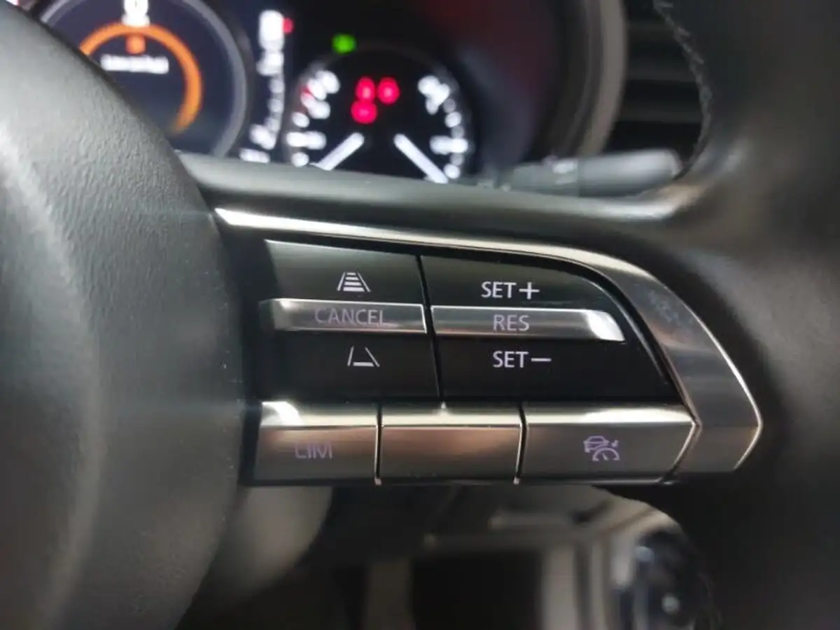 2023-mazda-mazda3-20-se-l-lux-122ps-hatchback-5d-big-12