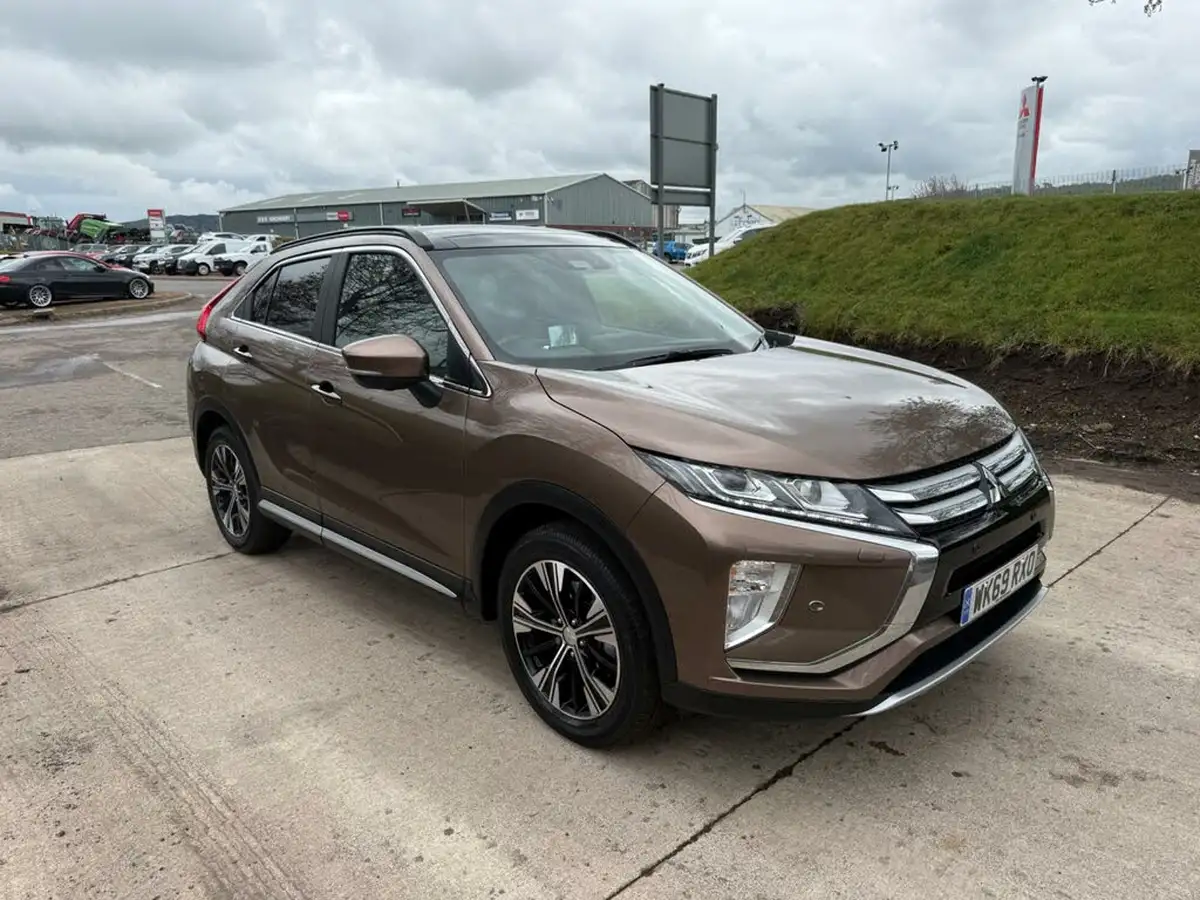 2019-mitsubishi-eclipse-cross-15-4-auto-big-10