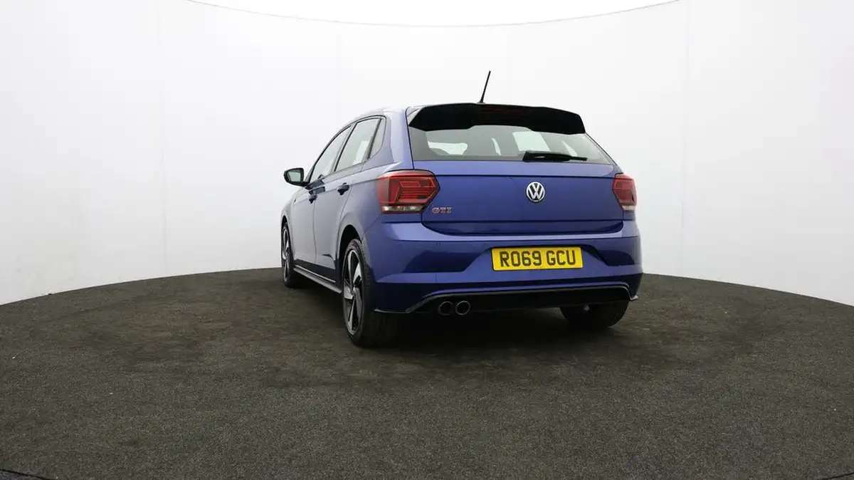 2019-volkswagen-polo-20-tsi-gti-big-22