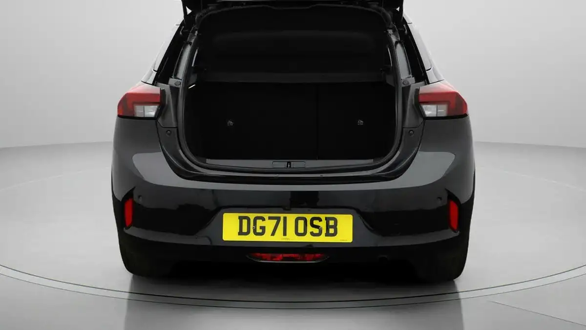 2021-vauxhall-corsa-12i-griffin-edition-big-16