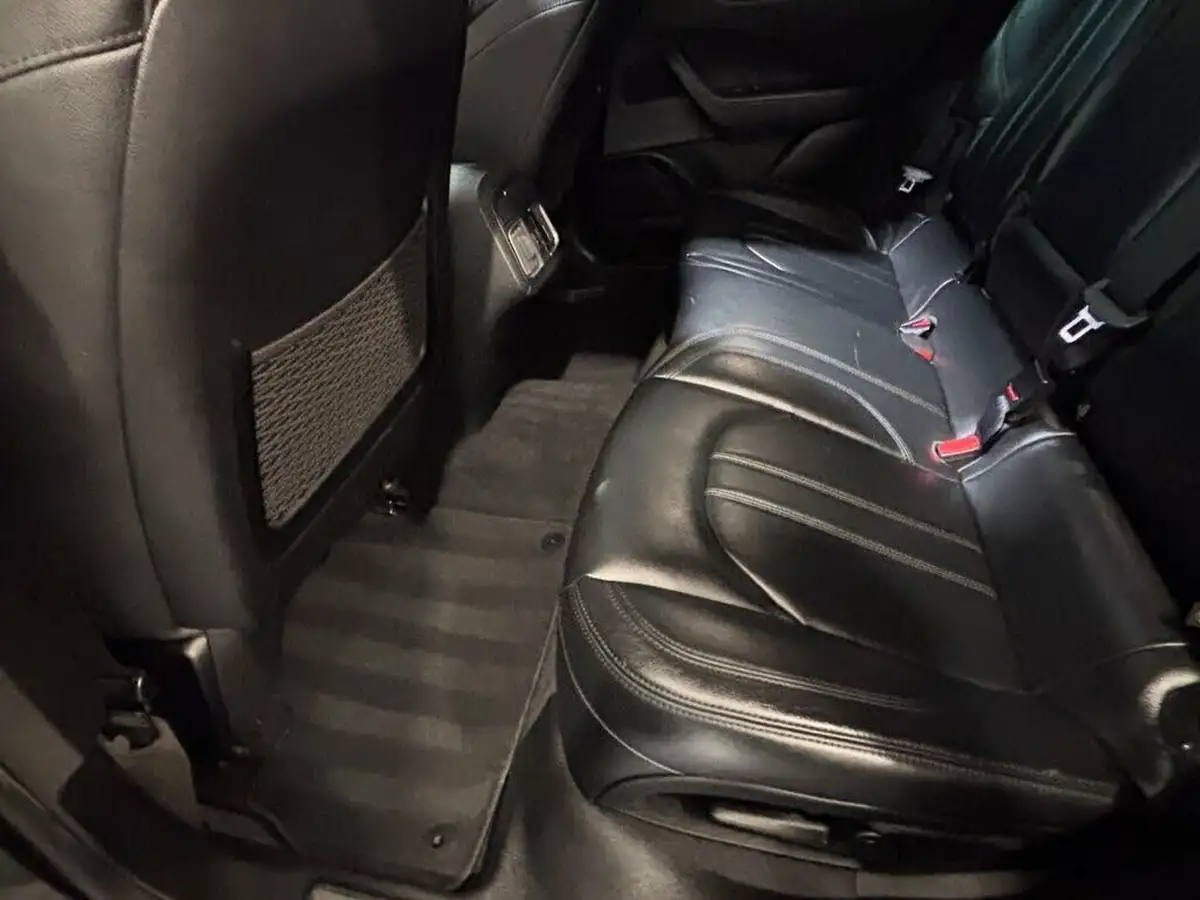 2017-maserati-levante-30td-4x4-no-trim-big-19