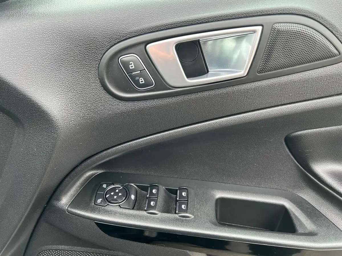 2022-ford-ecosport-10t-st-line-125ps-big-24