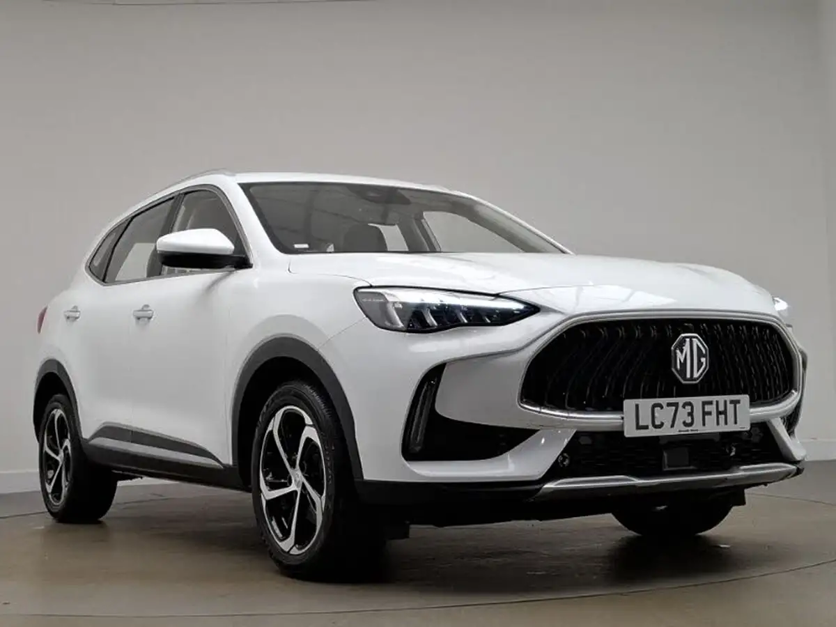 2023-mg-hs-15t-gdi-se-162ps-dct-big-0