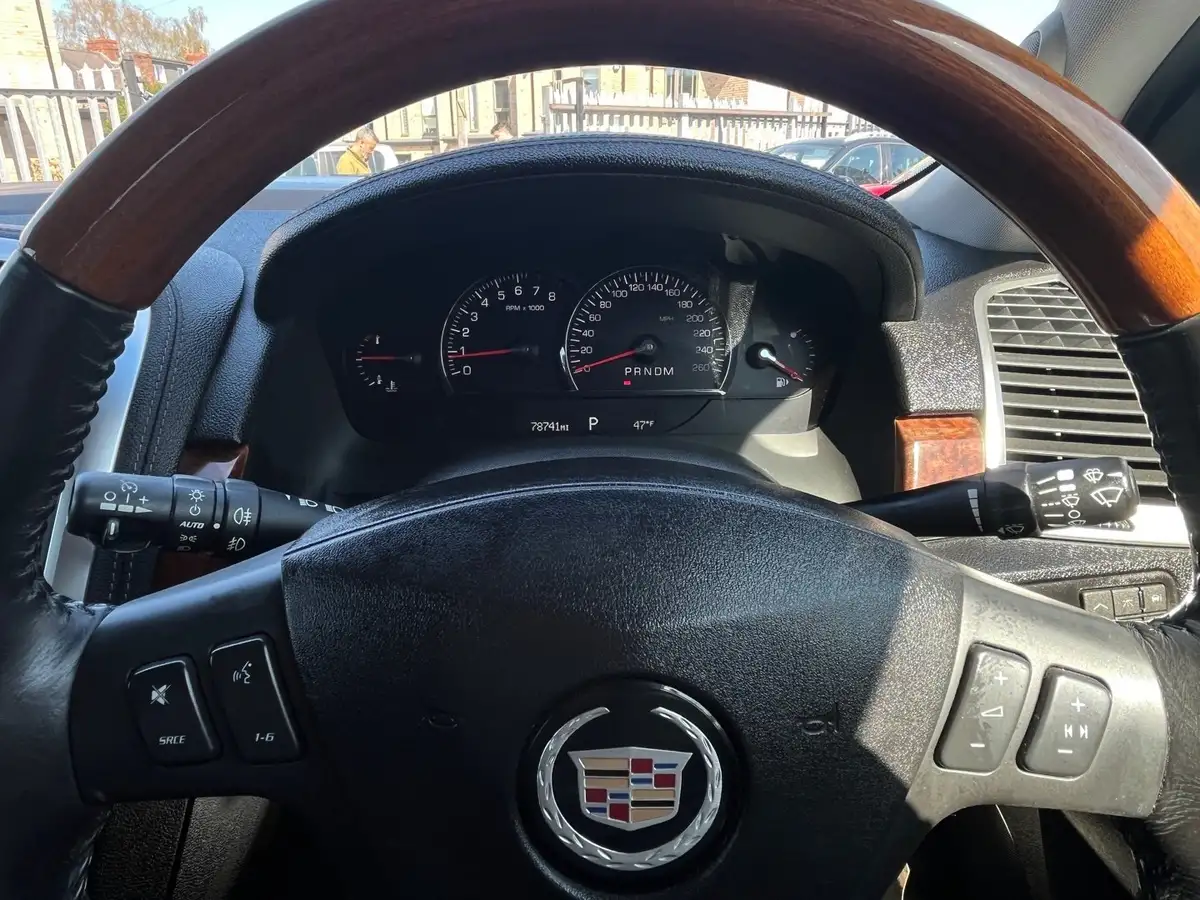 2009-cadillac-srx-46-sport-luxury-big-7