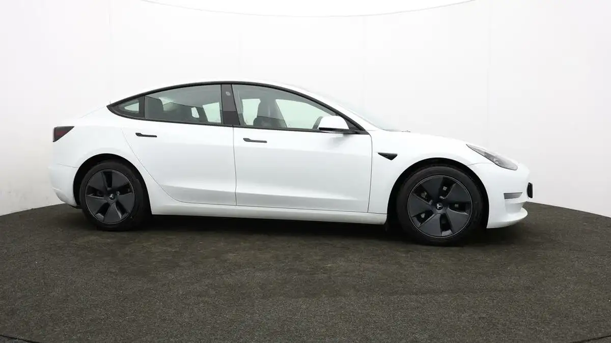 2021-tesla-model-3-e-long-range-4x4-big-34