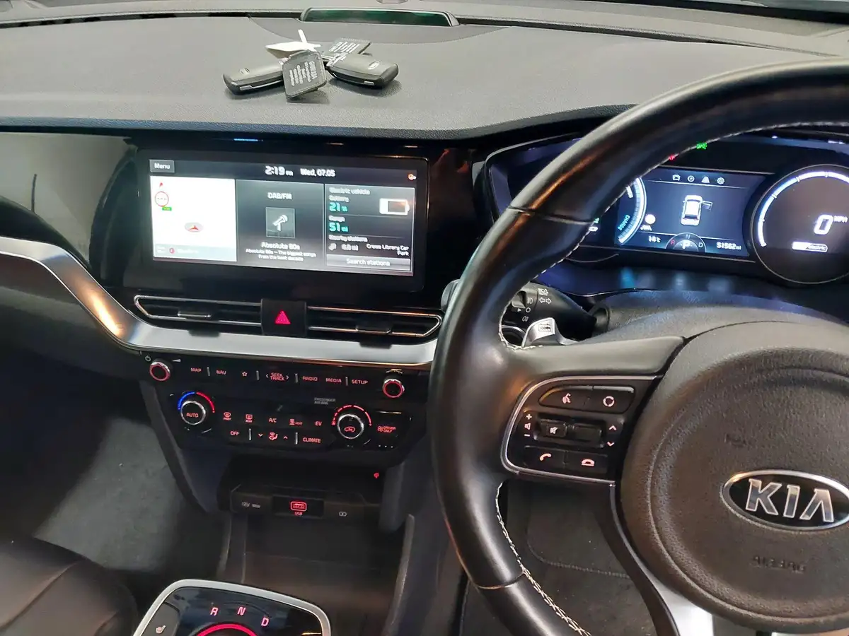 2020-kia-e-niro-ev-4-big-12