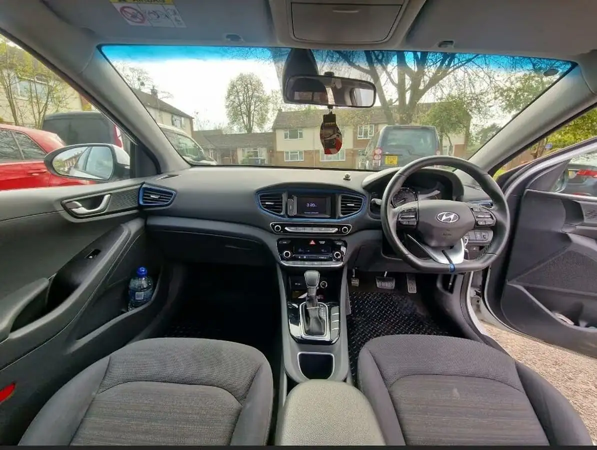 2017-hyundai-ioniq-16-gdi-se-hybrid-big-4