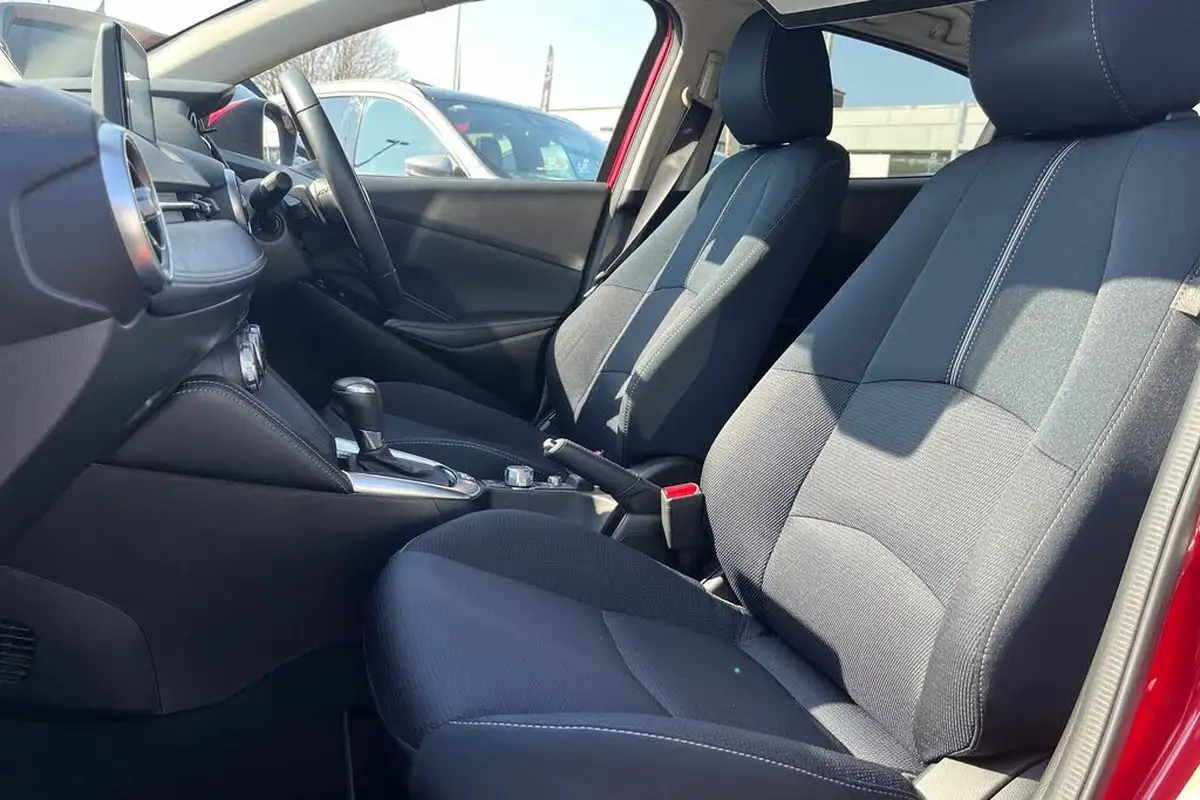 2020-mazda-mazda2-15-skyactiv-g-sport-nav-auto-big-32