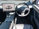 2022-tesla-model-y-e-long-range-small-6